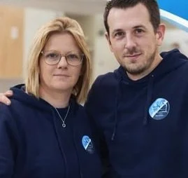 Jessica et Jérôme, artisans menuisiers de 3J Aménagements à Puyoô