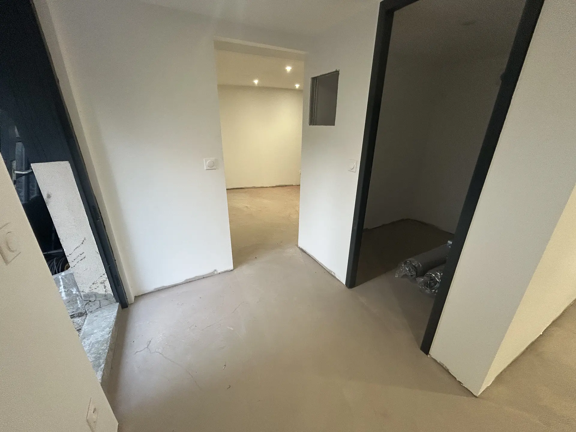 Rénovation intérieure d'une entrée et d'un couloir à Orthez