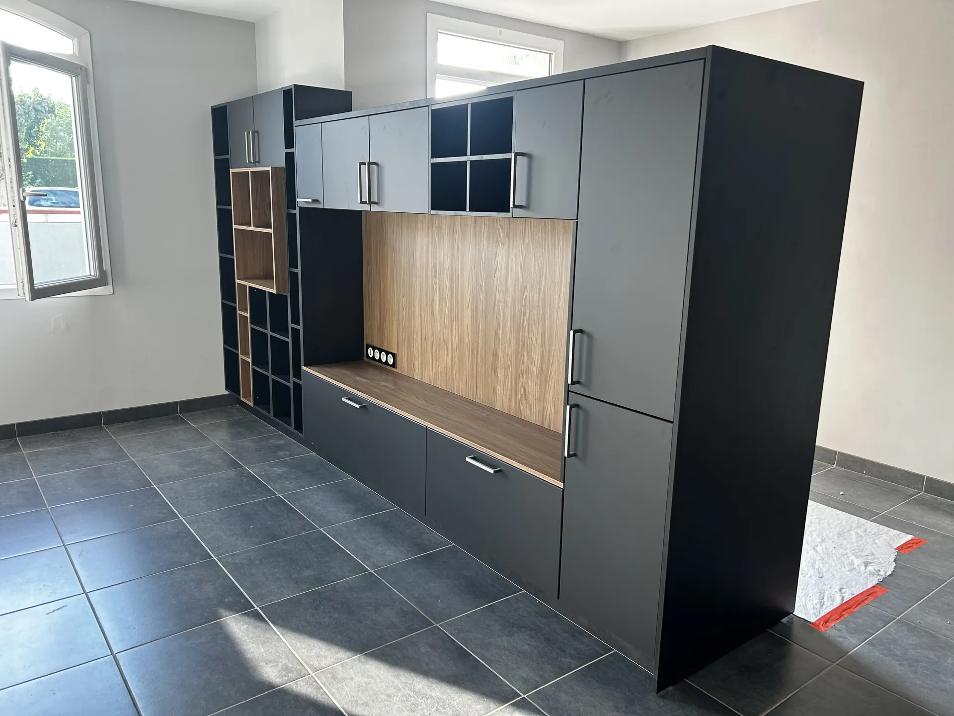 Cuisine sur mesure réalisée par 3J Aménagements