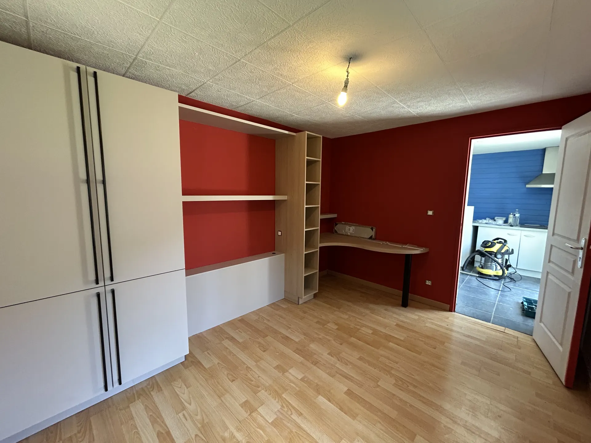 Rénovation d'un bureau à Puyoô